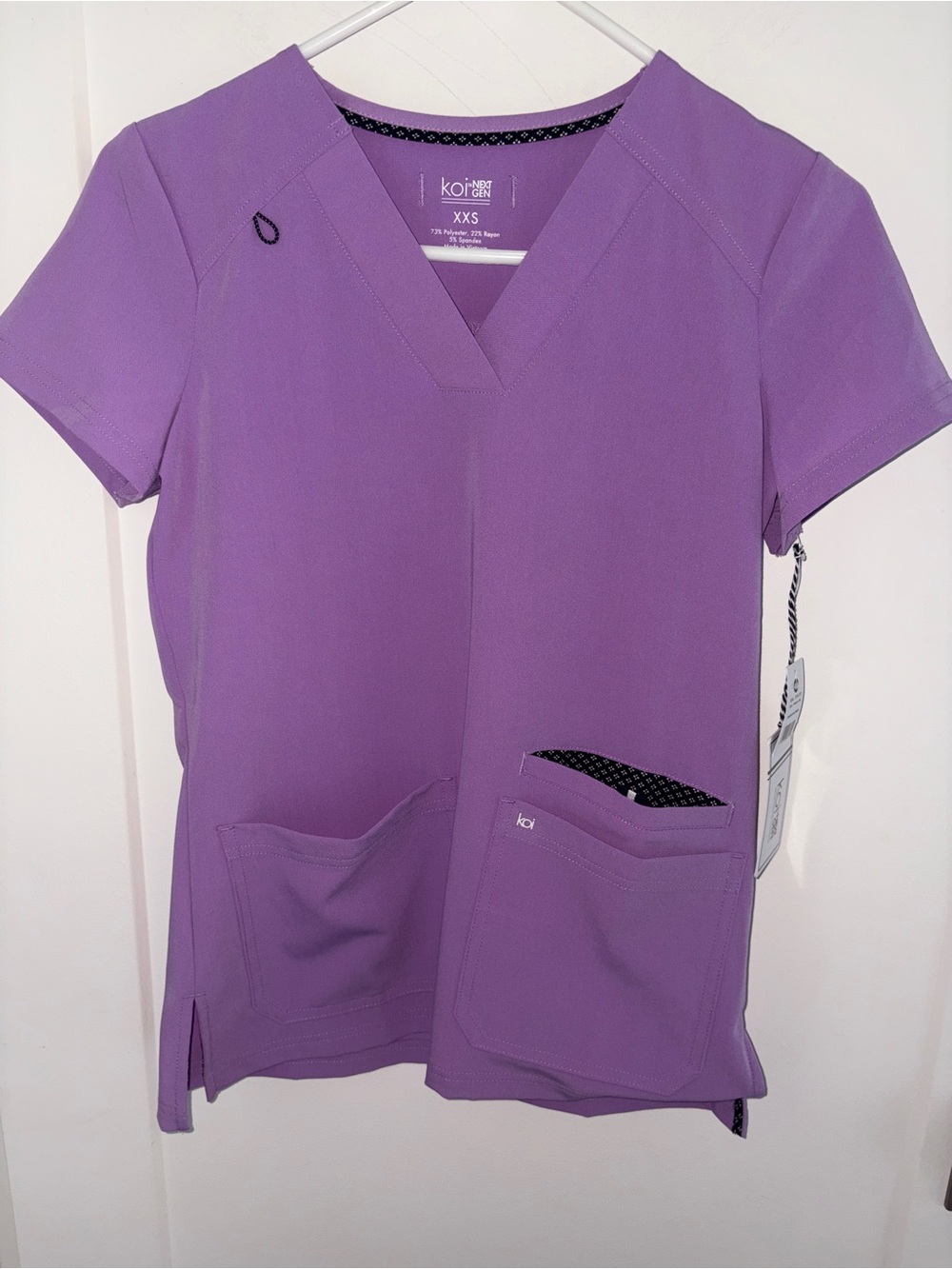 NWT Koi Next gen Hustle and Heart scrub top XXS 1019-179